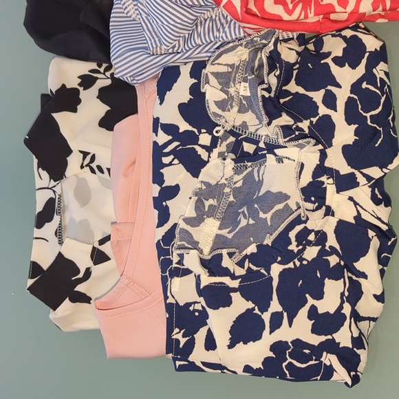 Wholesale lot reseller bundle Mystery box size medium NWOT - Picture 2 of 3